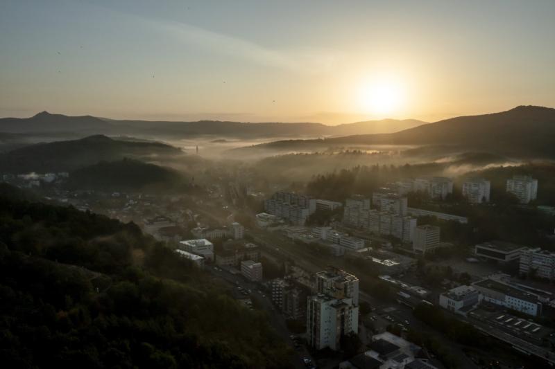 Szombaton akár 12 fokos meleg is beköszönthet, és a nap is megmutathatja magát!