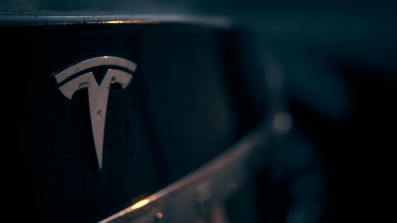 Izgalmas események várhatók a Tesla háza táján, hiszen úgy tűnik, hogy a vállalat egy forradalmian új, megfizethető árú modellt készül bemutatni.